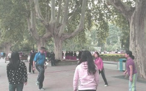 缺席晨练学生写文言文检讨书