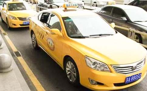 ���⳵�а���ͬ