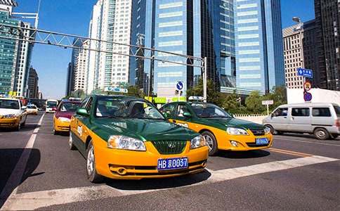 ���⳵�а���ͬ����