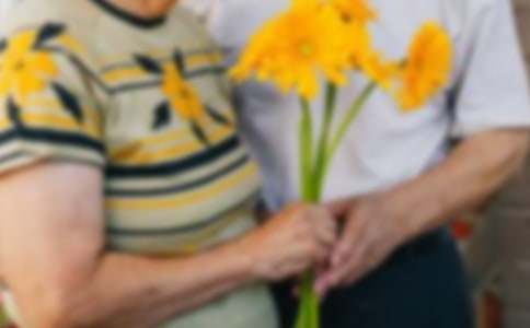 Ӣ�ĵ�Ǹ��[�ر�]