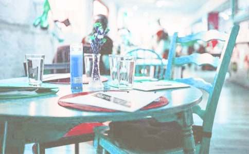 �������ʵ������