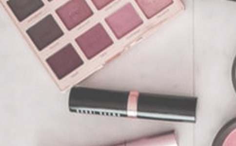 ��ױ���а���ͬ