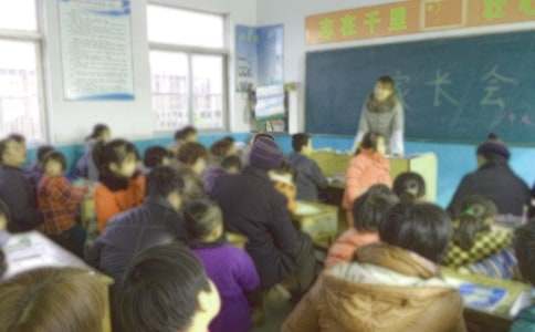 幼儿园小班家长会的发言稿