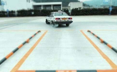 ��У�����ܽ�