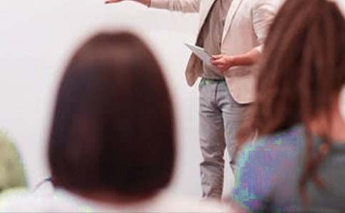 �����������ڽ����ĵ����