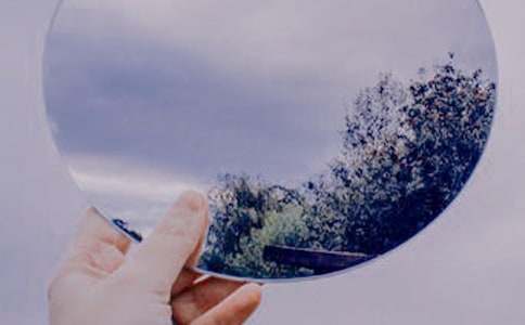 以镜子为话题的作文