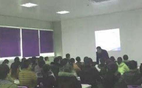 【精品】银行演讲竞聘演讲稿4篇