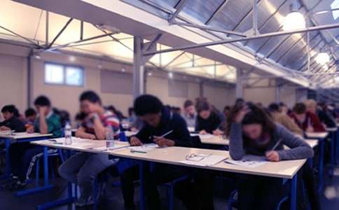 ��ѧ�����ſ��Գ�ŵ��