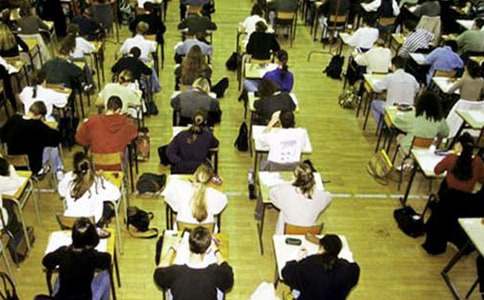 ����Сѧ����ĩ���ԵĹ㲥��