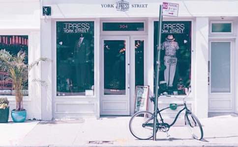 �̵��̨�а���ͬ