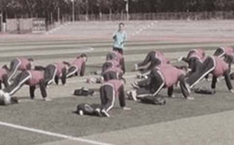 �й�Сѧ������ѧ�ƻ�ģ��ϼ���ƪ