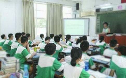 �й���ѧ�ڳ�����