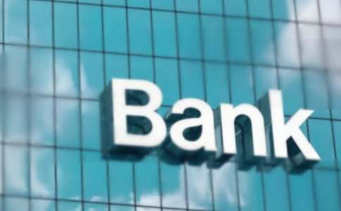 ���б����ӳ�������ְ����