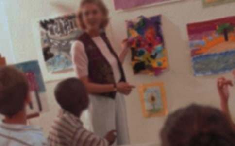 幼儿园老师上下楼梯国旗下讲话稿例文