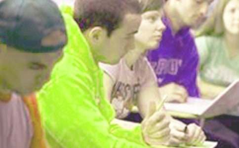 高中学生贫困申请书(15篇)